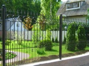 Кованые заборы на ленточном фундаменте 80 метров фото в Электрогорске